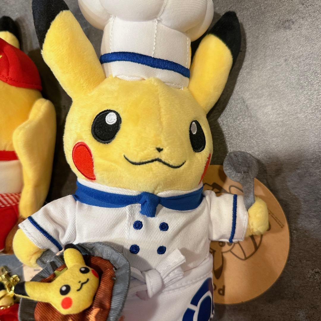 ピカチュウ ポケモンカフェ　ぬいぐるみ