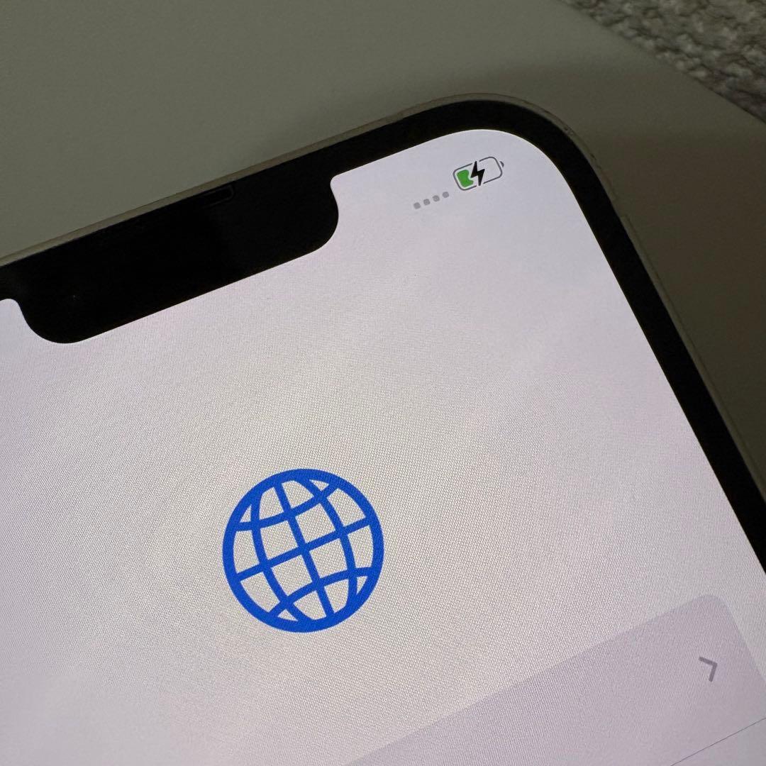 iPhone13 128GB SIMフリー　美品　白　スターライト　人気色！