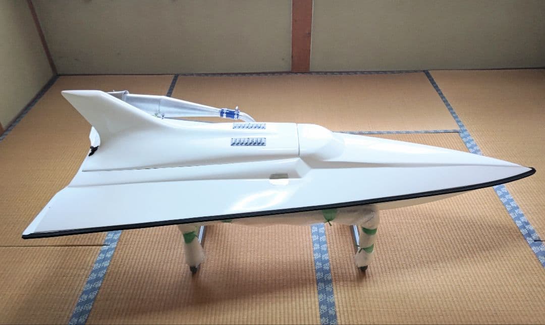 大型ラジコンボート　　　　　DELTA ACE　引き取り限定