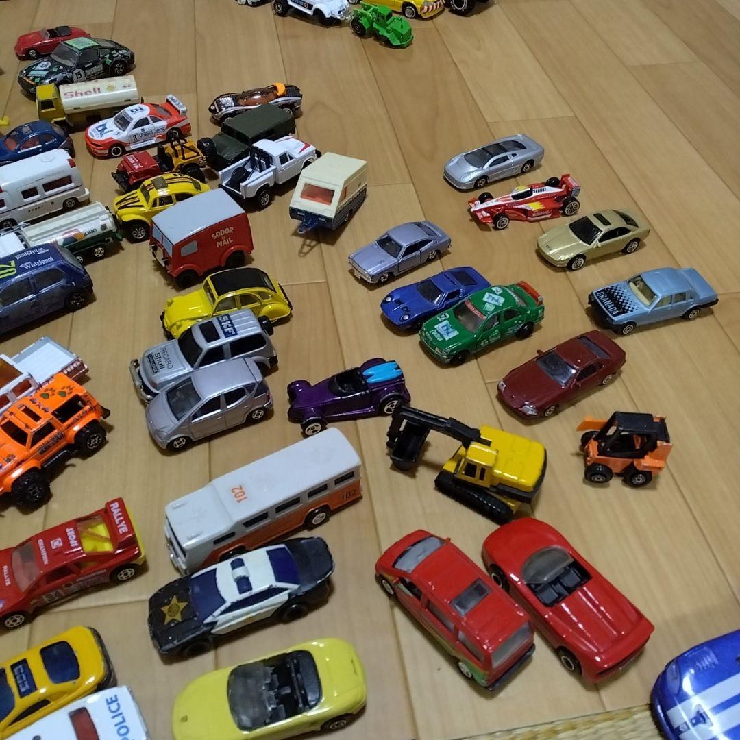 車　ヘリ　レースカー　ミニカー　いろいろ