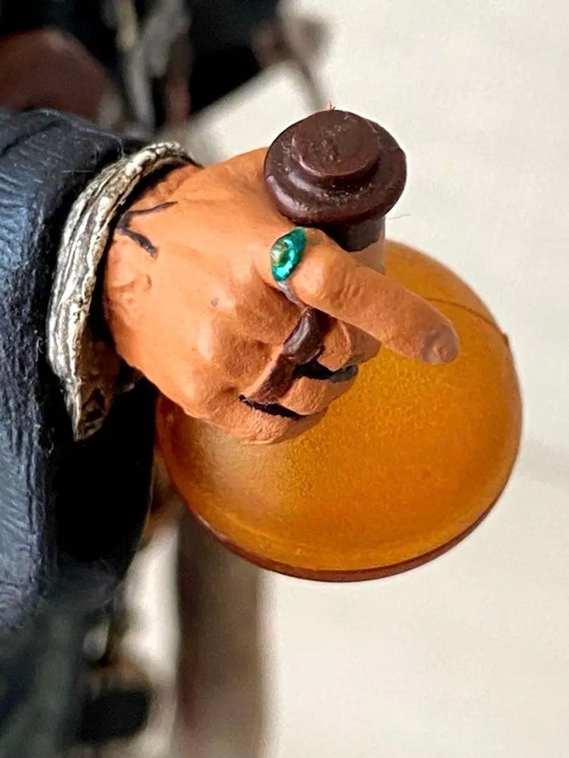 パイレーツオブカリビアン　ジャック・スパロウフィギュア 約30cm