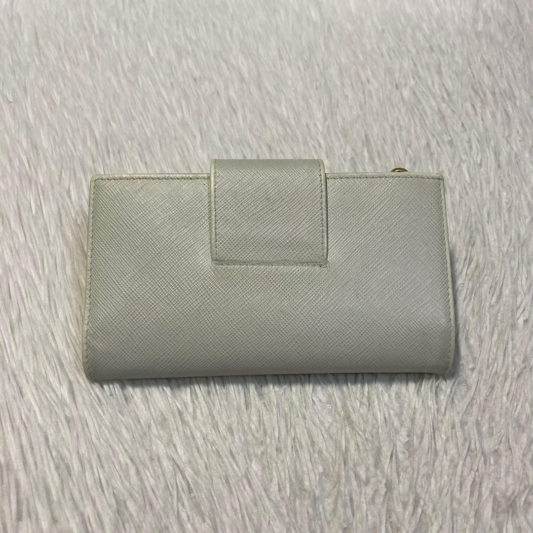 特別価格　PRADA プラダ　二つ折り　長財布　収納　カード入れ　ベルト　白