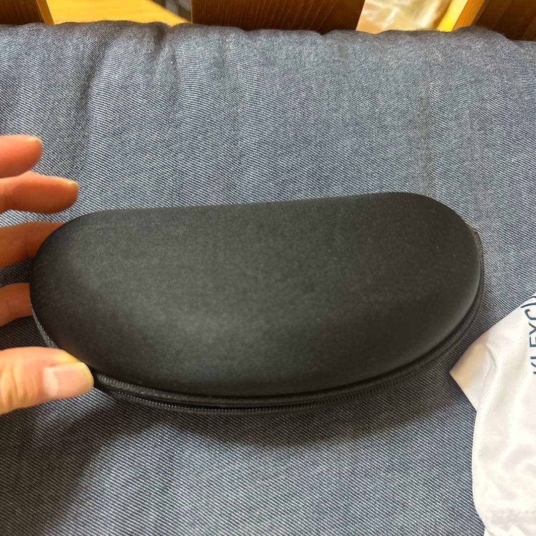 オークリーサングラスSutro Lite のエメラルド色