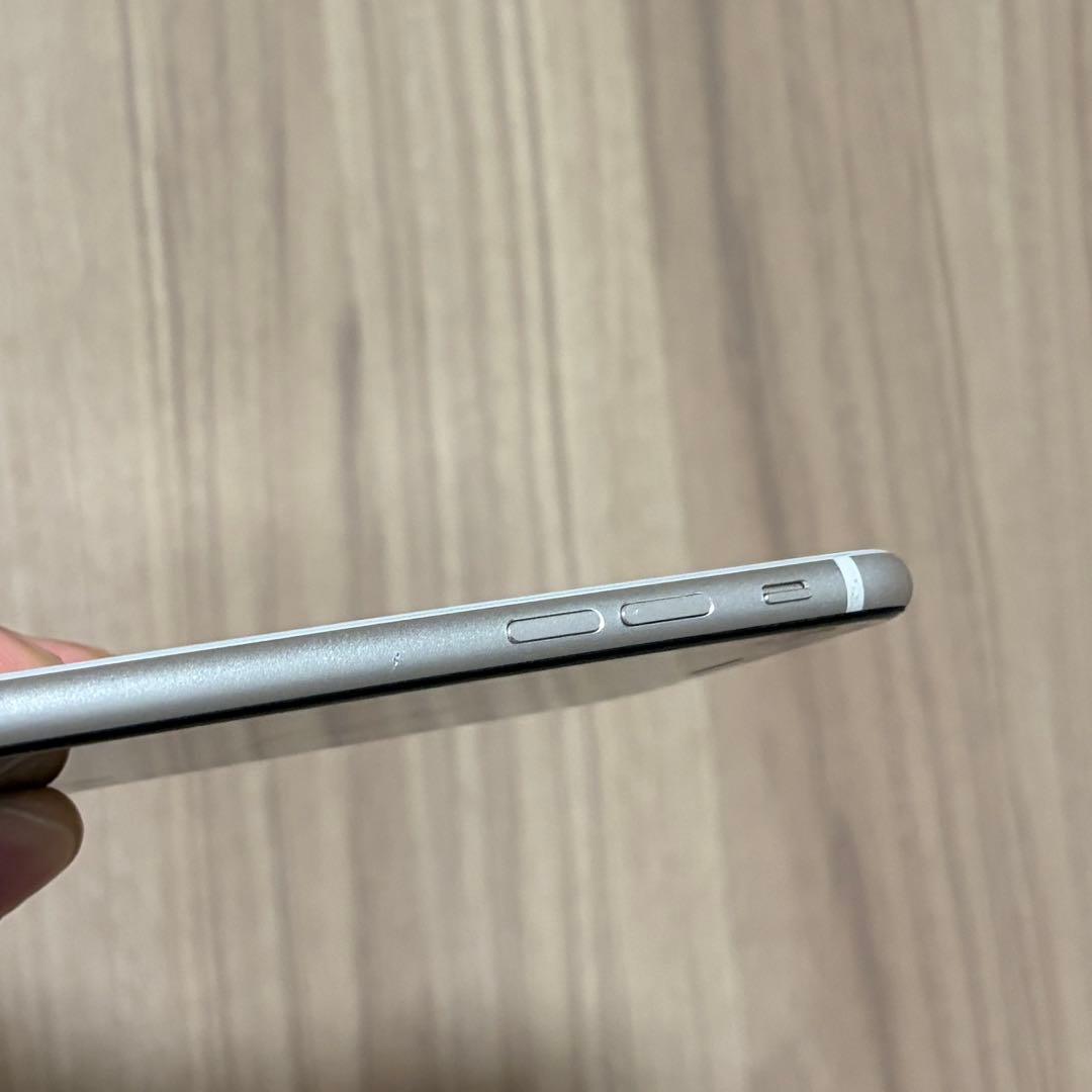 Apple iPhone SE 第3世代 本体 128GB スターライト