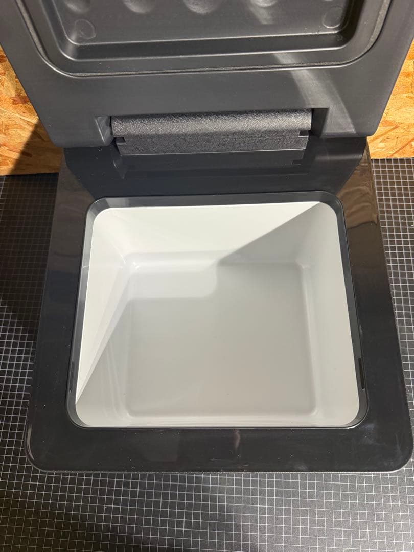 【未使用品】VERSOS ベルソス 9L 車載用冷蔵冷凍庫 VS-CB009