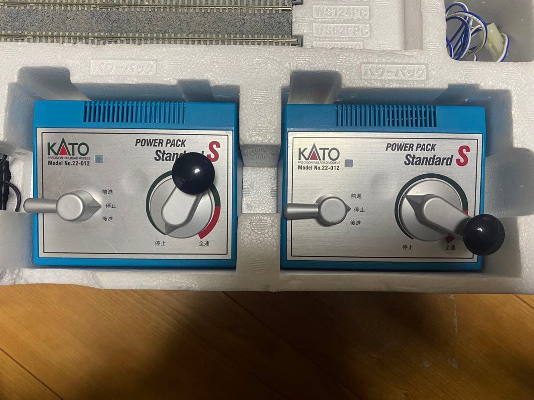 KATO 複線スターターセット はやぶさ e5・スーパーこまち e6(フル編成)