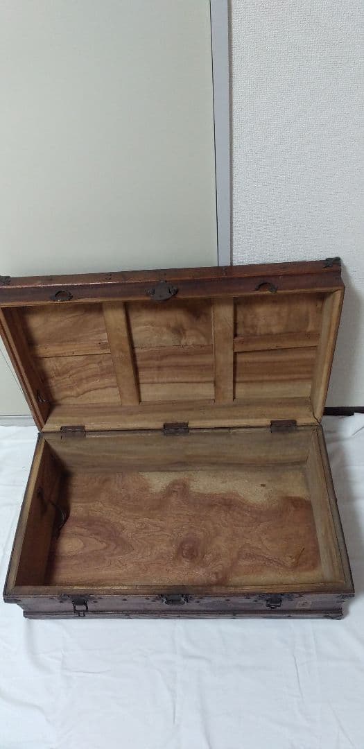 樫のトランク　アンティーク