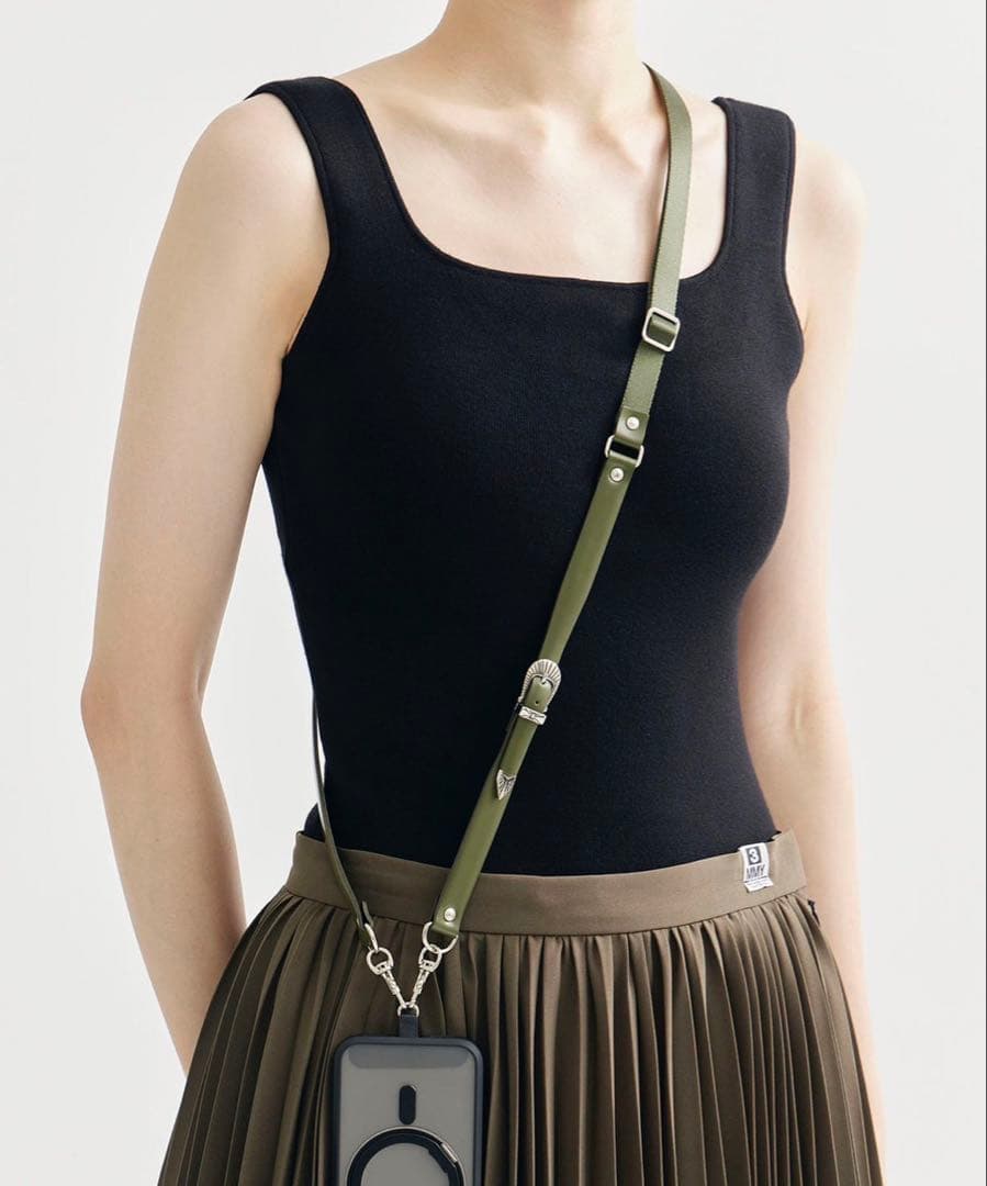 新品TOGA TOOレザー ストラップ