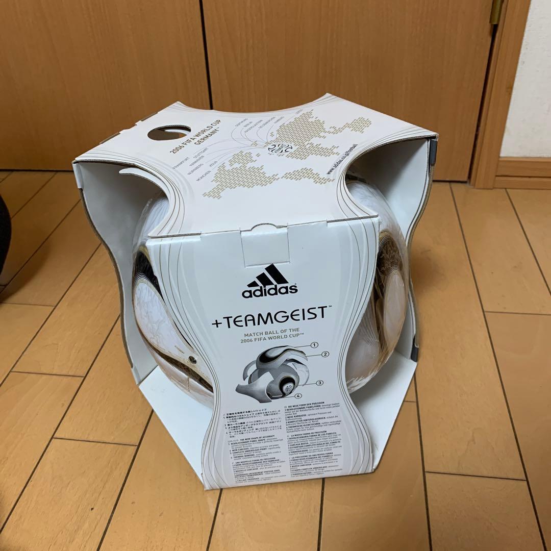 ワールドカップ　2006 ドイツ大会　チームガイスト　サッカーボール　5号球