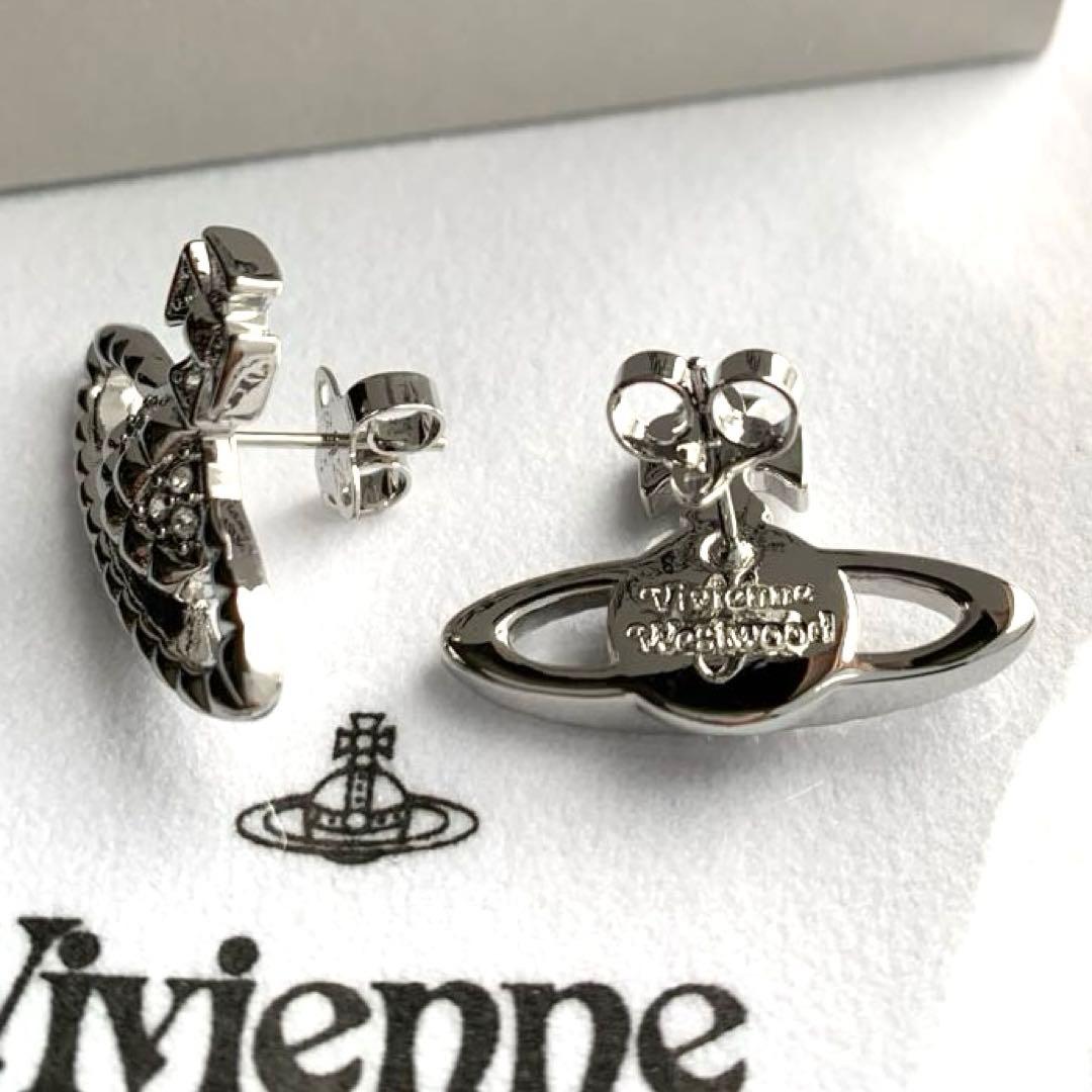 Vivienne Westwood バスレリーフ　ピアス