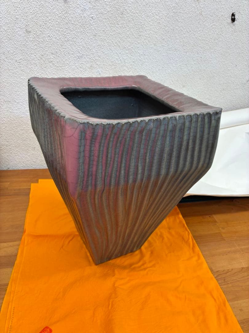 真作保証品　中島宏　青瓷釉彩壺　共箱・共布■本物保証■　最上位作　人間国宝