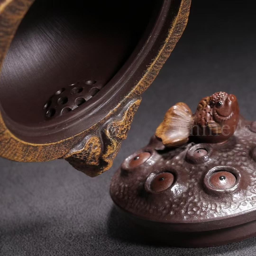 中国古美術・原鉱紫泥荷塘月色紫砂壺・底款：陳鳴遠・紫砂壺・急須・茶壺・茶道・置物