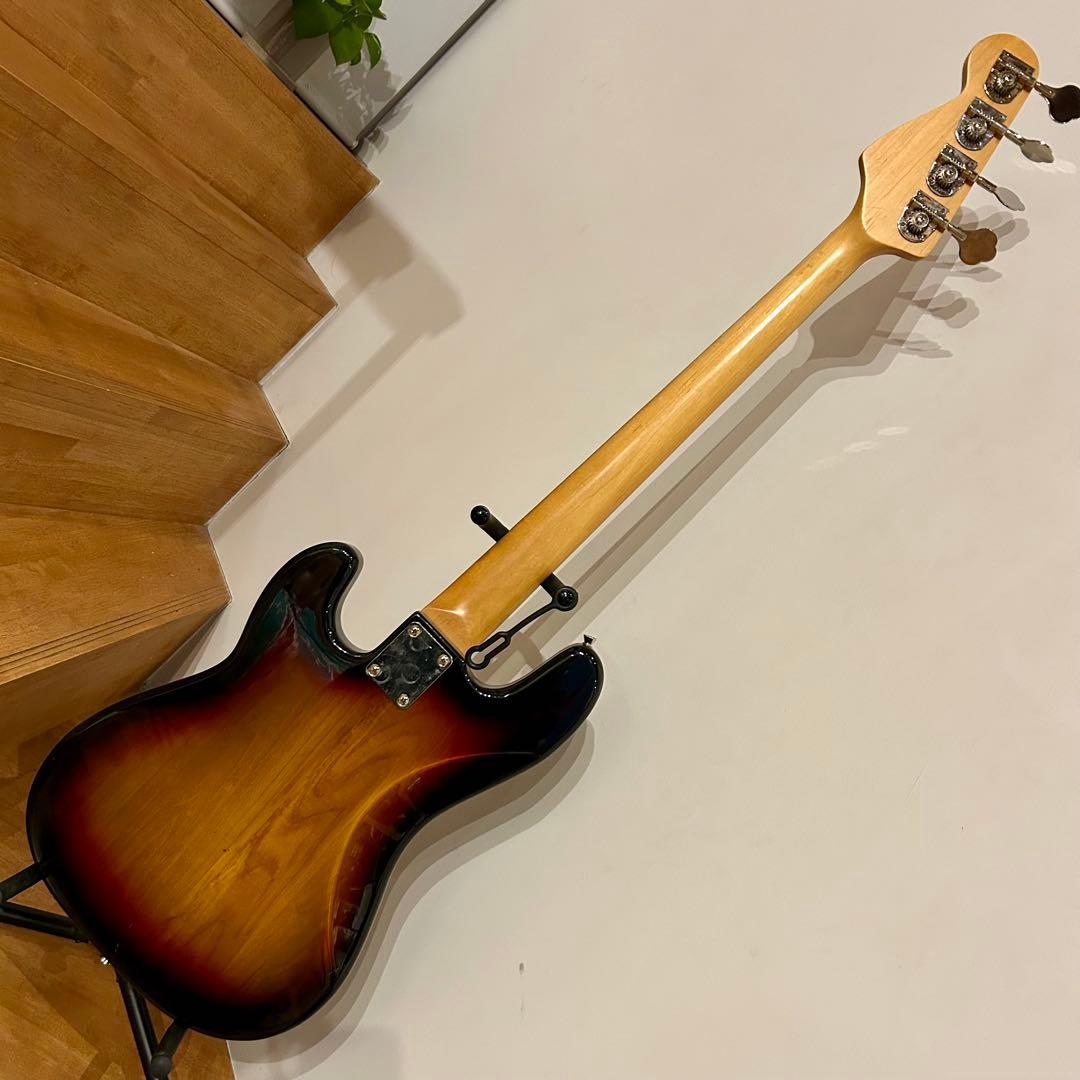 Smooth JAZZ.com プレシジョンベース　3トーンサンバースト