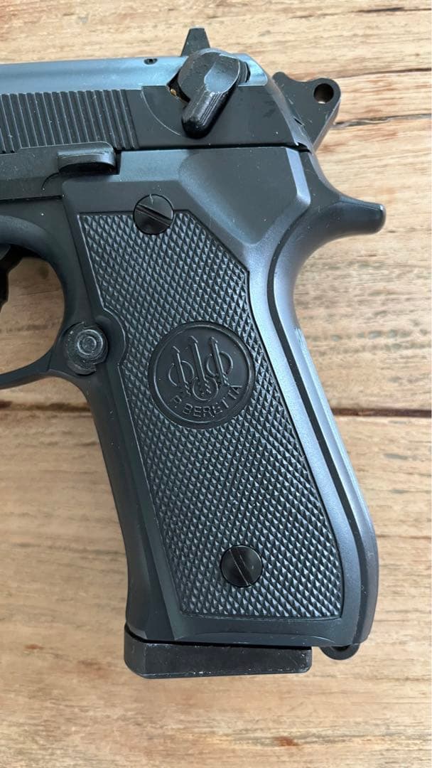 ウエスタンアームズ　ベレッタM92FS　ブローバックガスガン