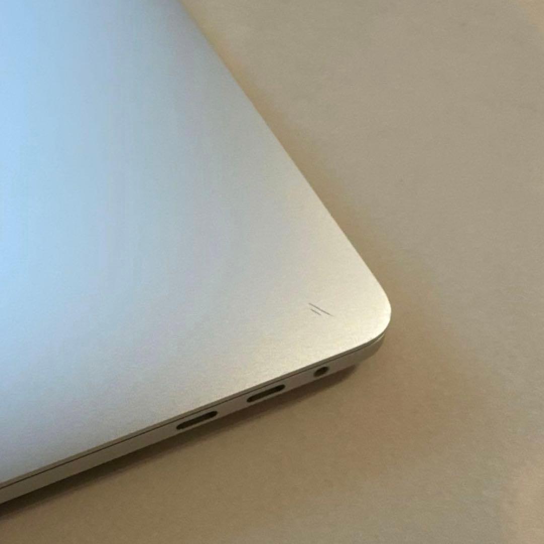 MacBook Pro 15インチ 2018 256GB 箱・充電器付き