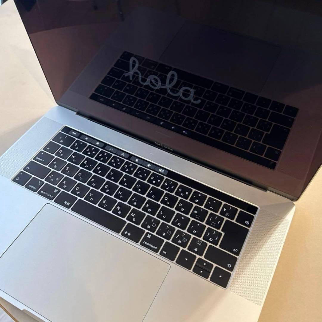 MacBook Pro 15インチ 2018 256GB 箱・充電器付き