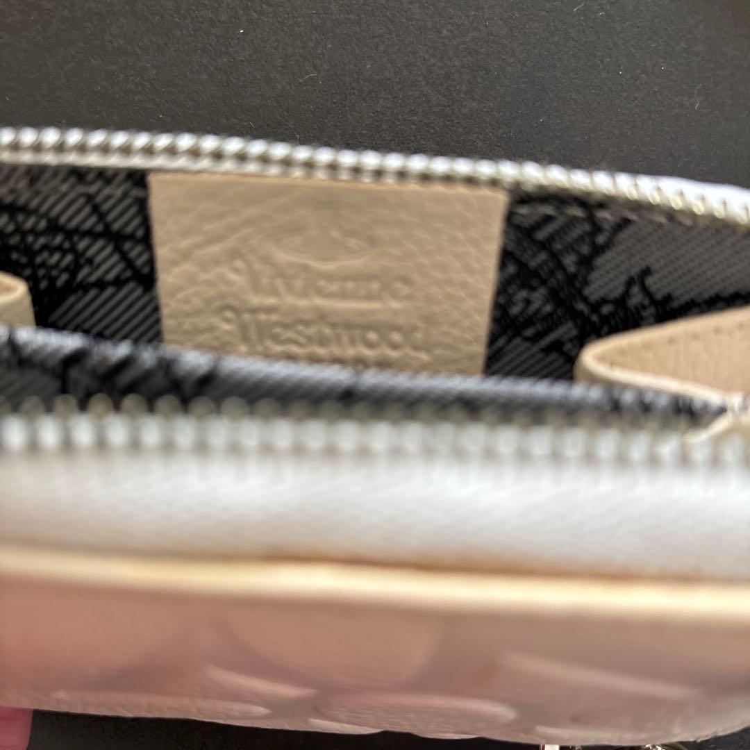 ヴィヴィアン・ウエストウッド財布