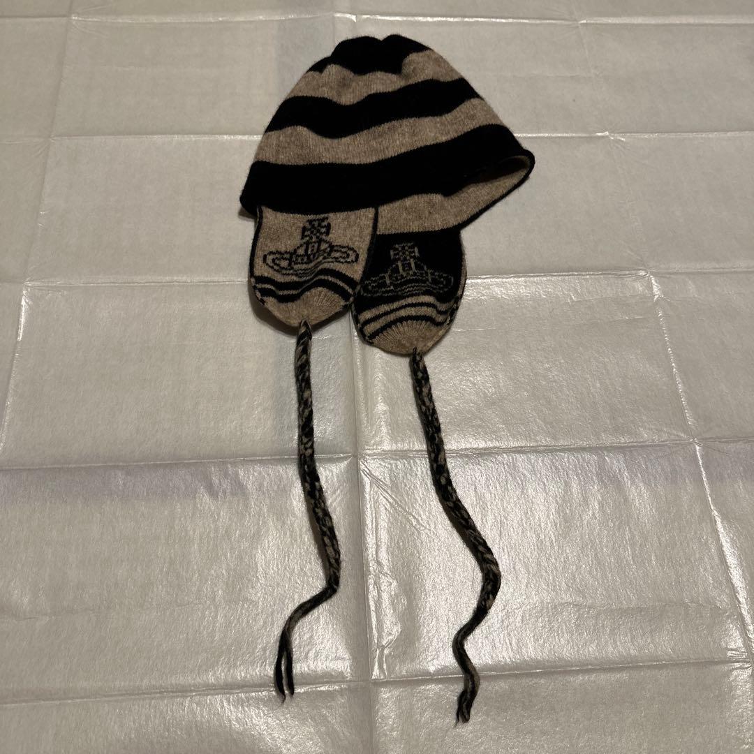 ヴィヴィアンウエストウッド　耳あて付きニット帽　ストライプ