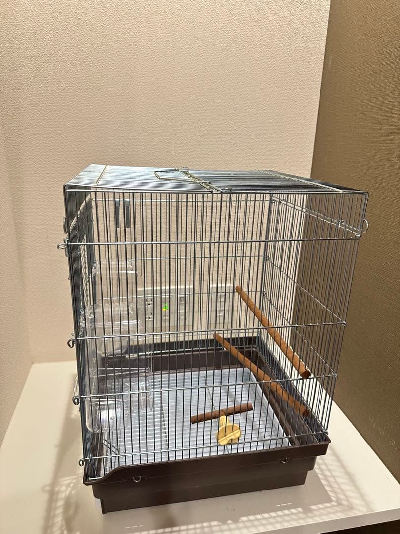 中型鳥かご スチール製止まり木付き