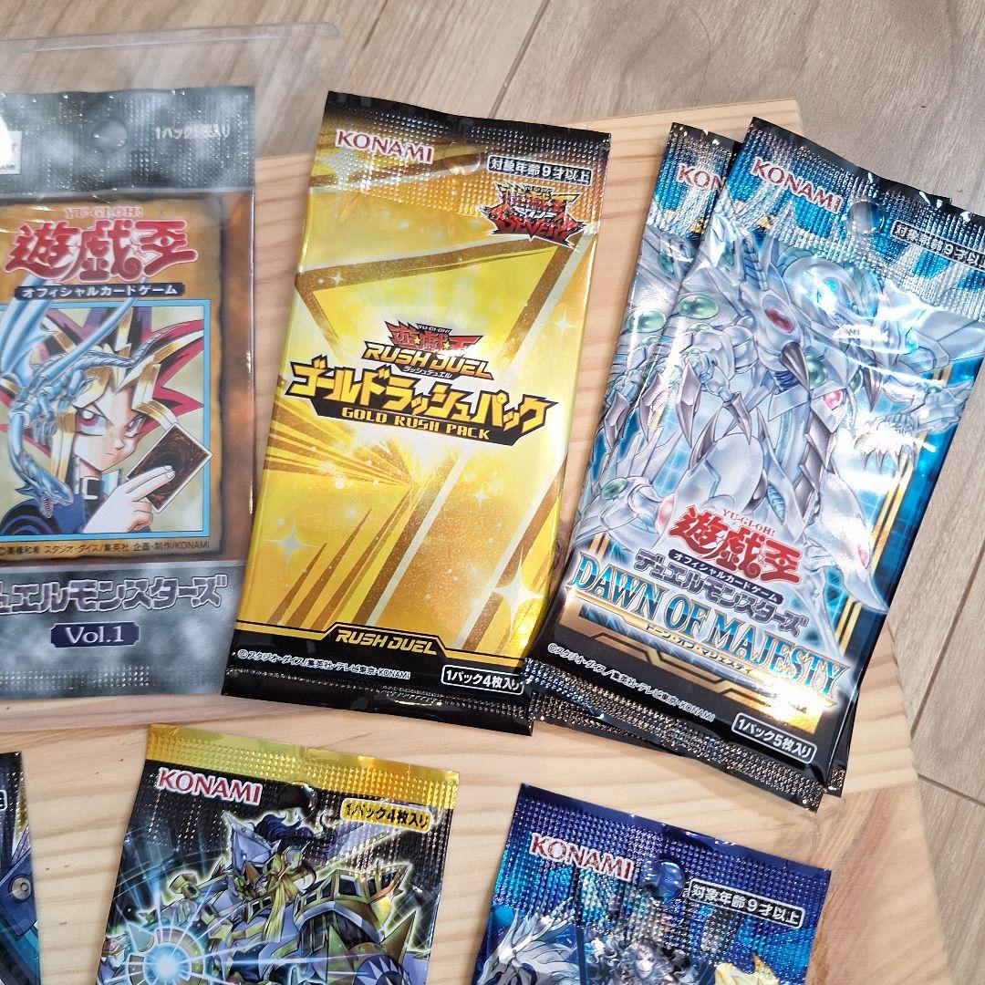 遊戯王未開封パック12種セット+シングルカード