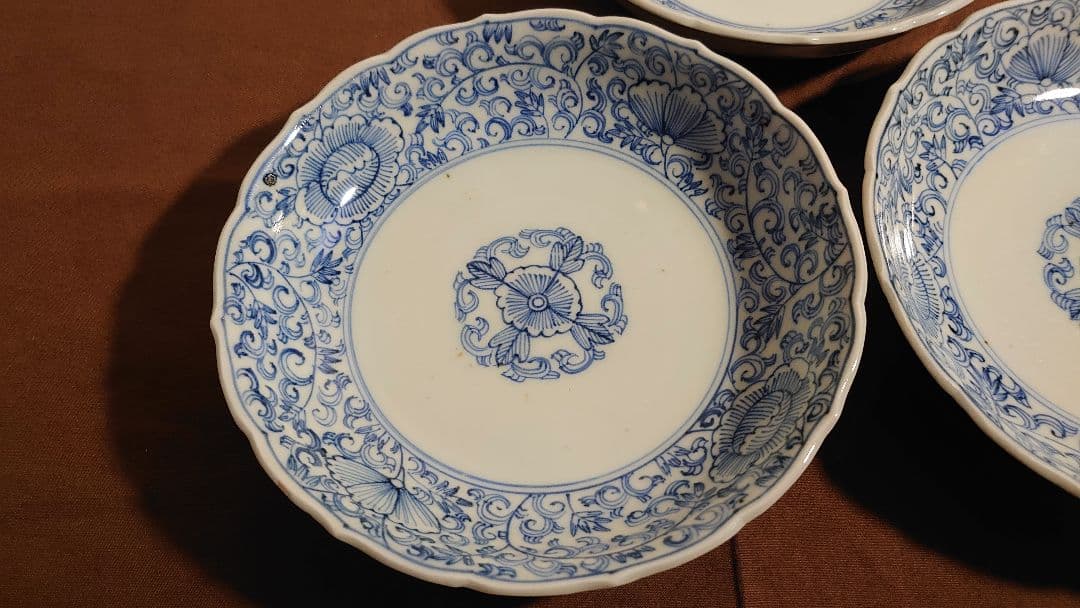 古伊万里　伊万里　染付　江戸期　華唐草　唐草文　蔵出し　中皿　３客