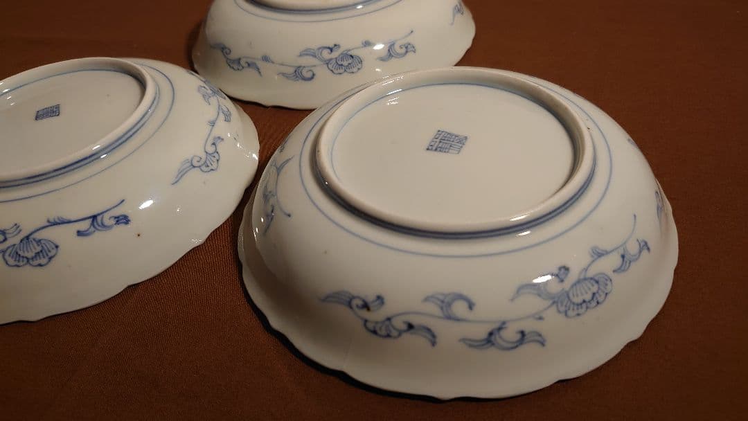 古伊万里　伊万里　染付　江戸期　華唐草　唐草文　蔵出し　中皿　３客