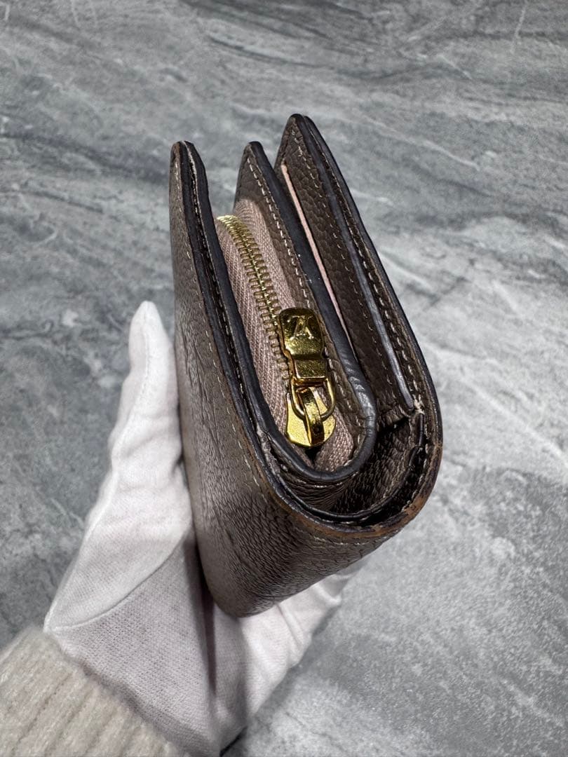 Louis Vuitton ポルトフォイユ　クレア　トゥルトレール　二つ折り財布