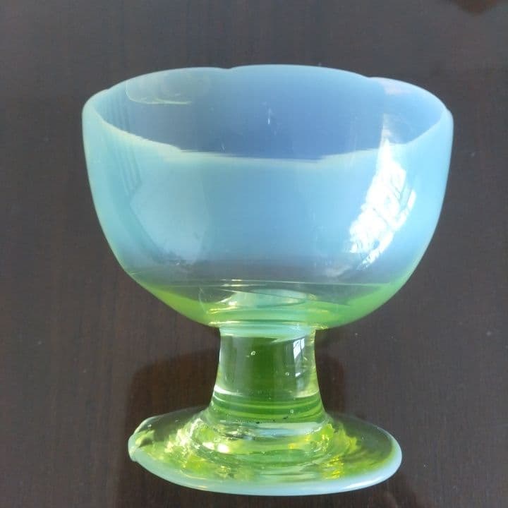 和ガラス 乳白ガラス被せ ウランガラス 2色氷コップ 大正ロマン