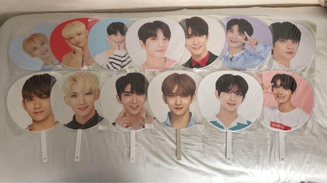 ジョシュア まとめ売り トレカ うちわ スローガン 雑誌 バケパ