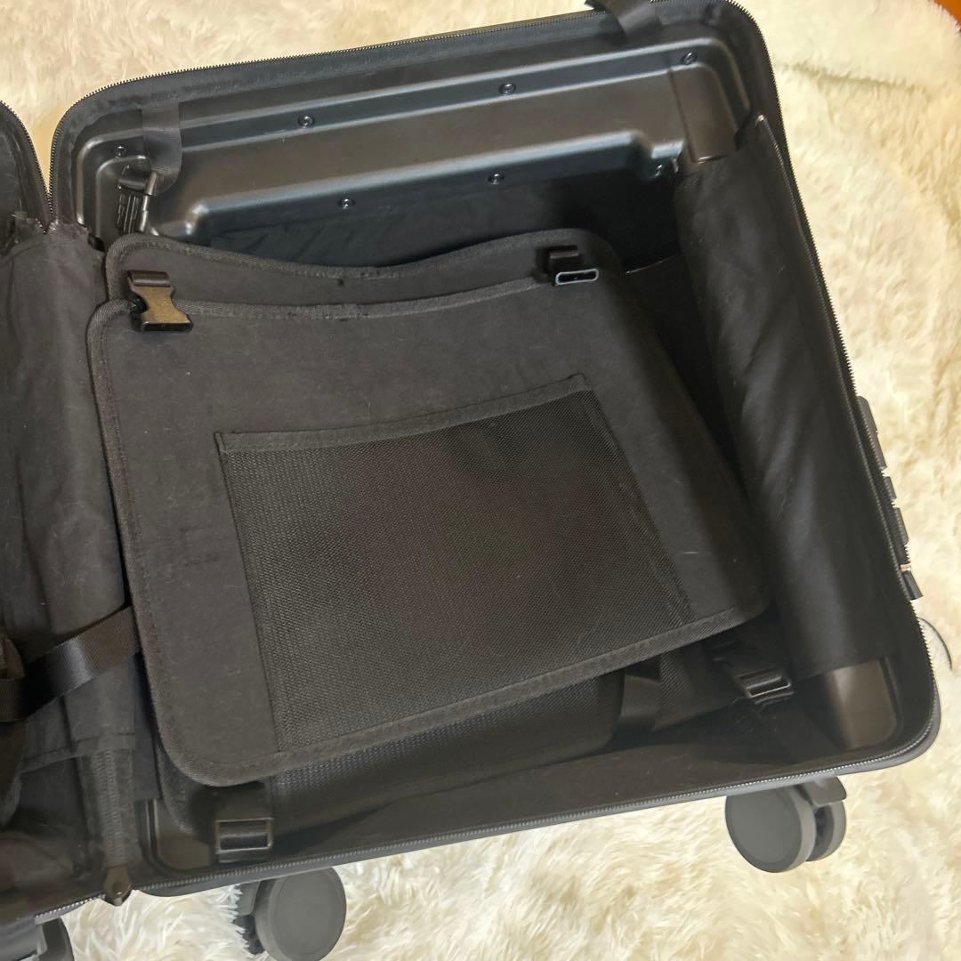 VELO 3段階可変式スーツケース 40〜72リットル　ブラック