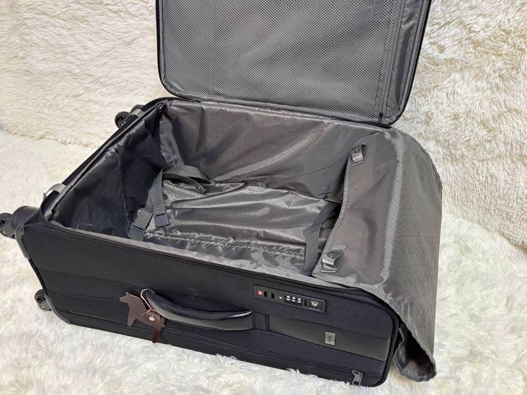 超軽量 美品 【エース】ソフトキャリーケース 57L TSAロック ブラック