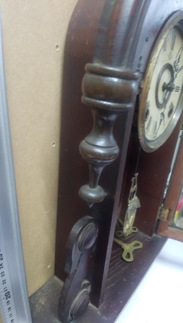 古い柱時計　　②