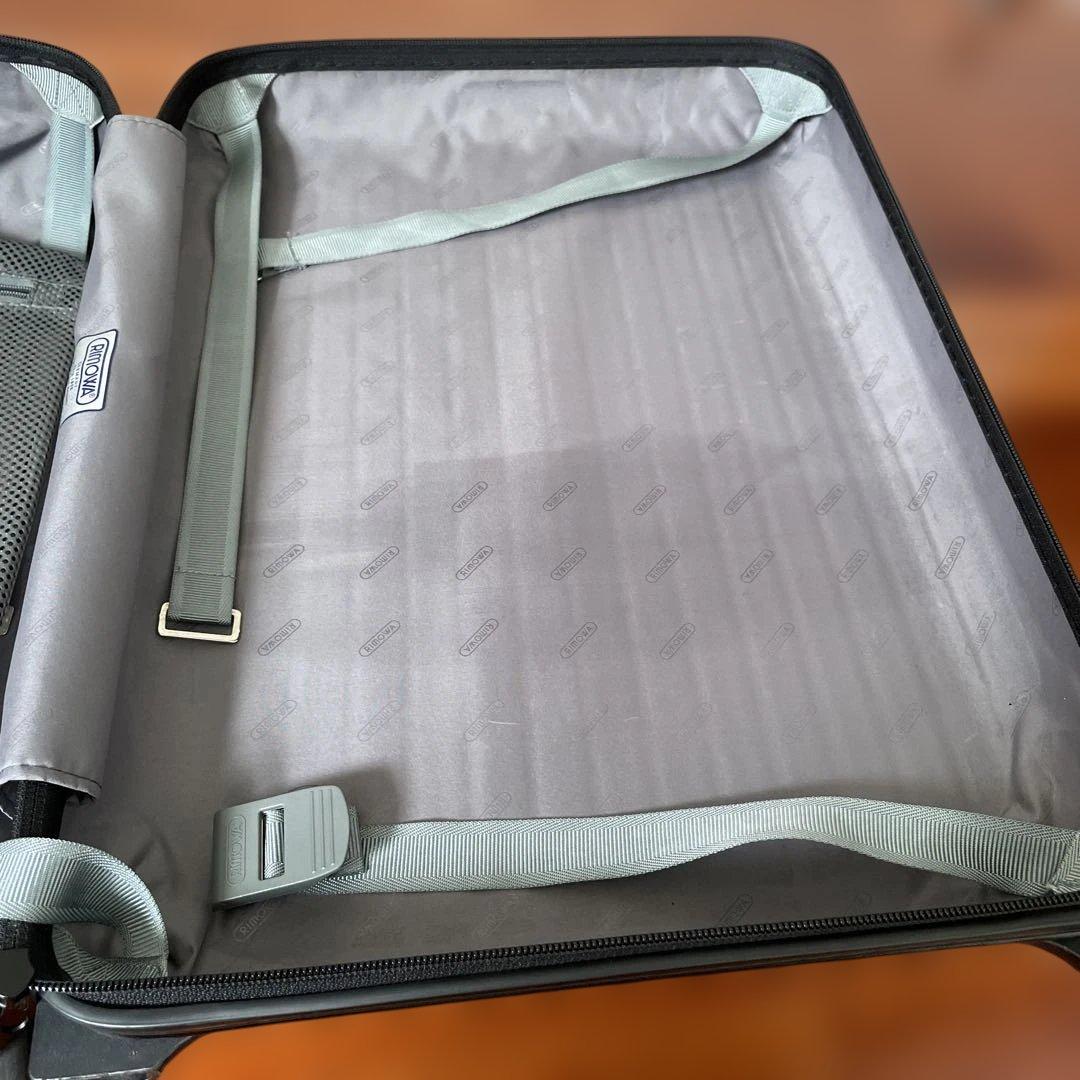 【廃盤】RIMOWA黒 サルサトローリー2輪 32Ｌ