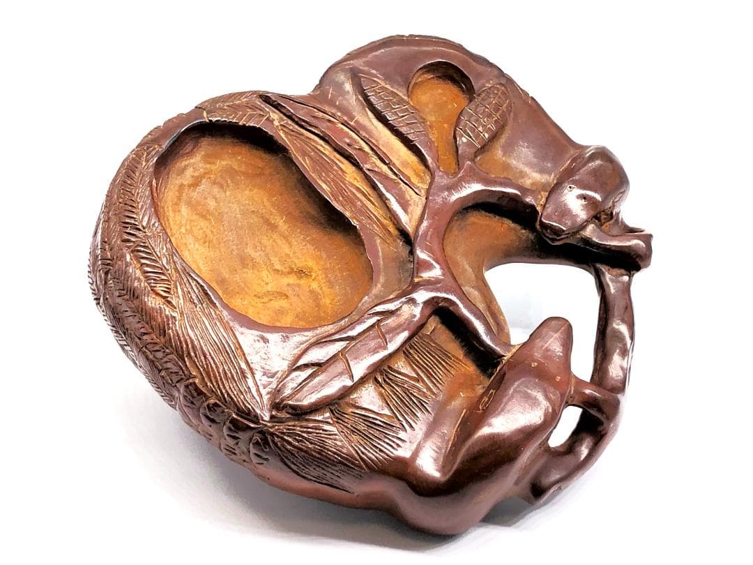 【 獺図木硯 】　カワウソ容彫り　骨董 　桐箱付き