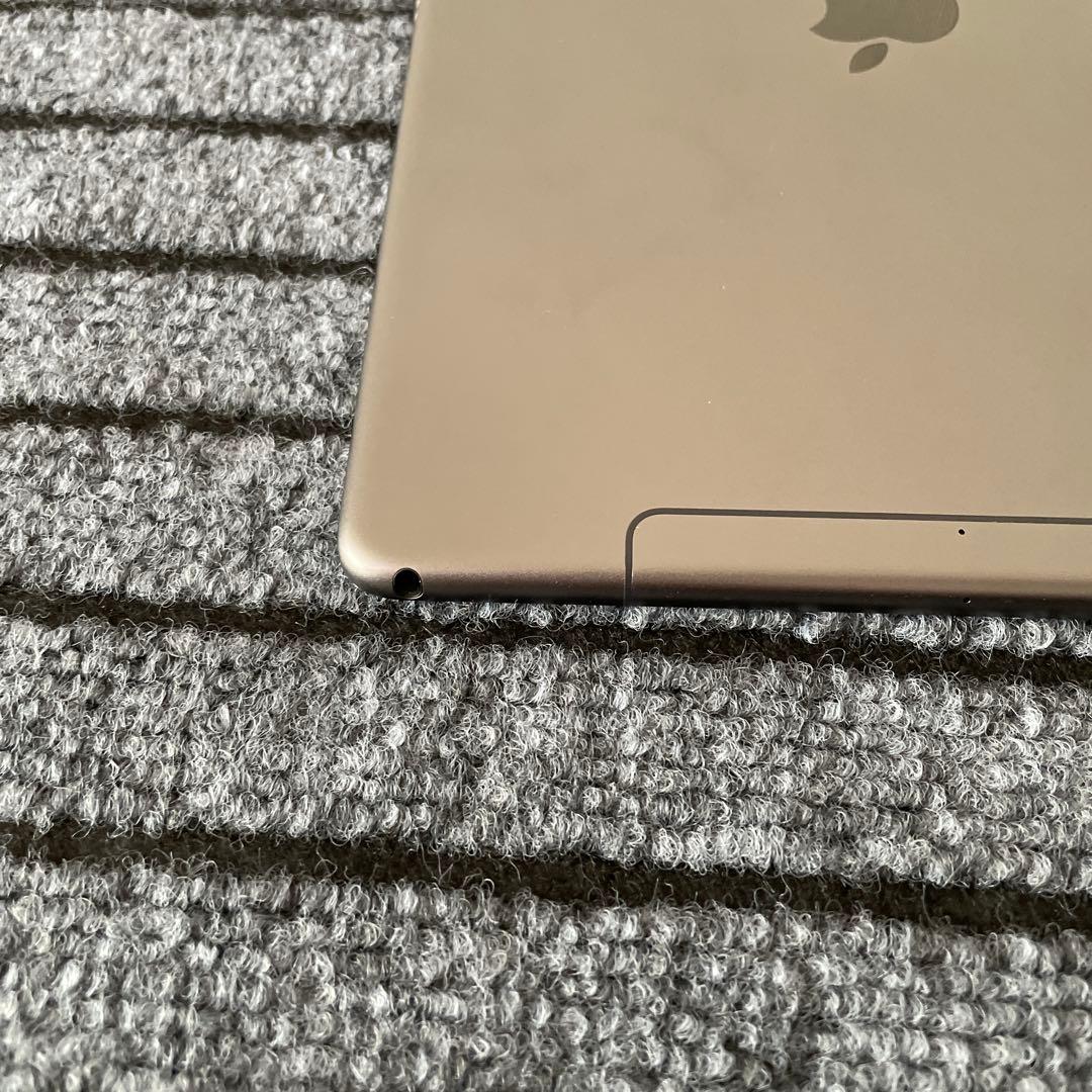 84 iPad Air3 3世代 64GB SIMフリー スペースグレイ