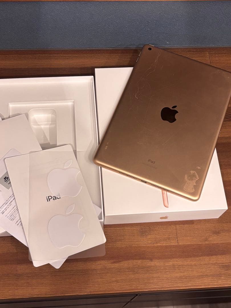 雪さん専用 Apple iPad 第8世代 ゴールド 本体