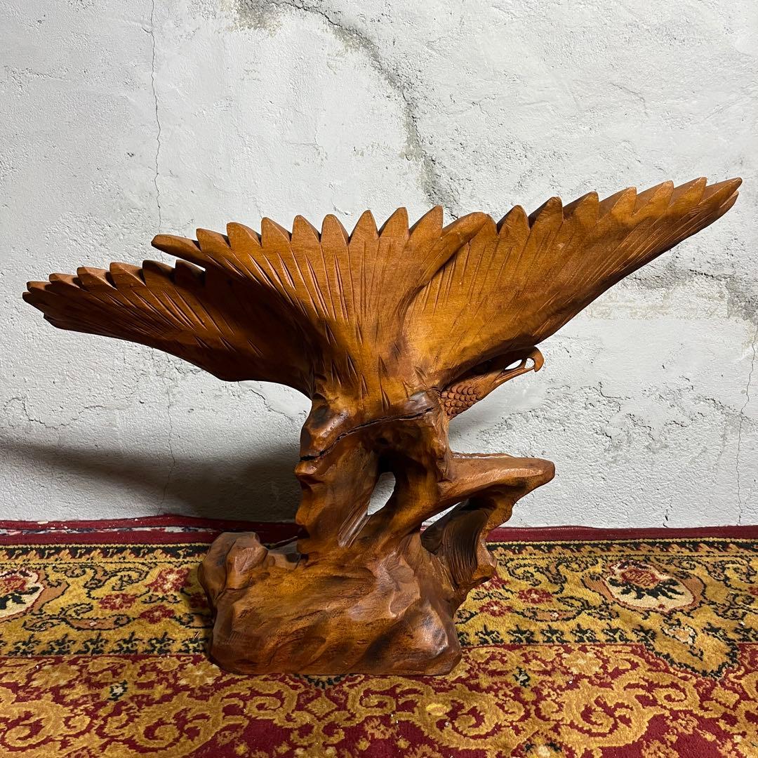 大型 木彫り 鷲 置物 一刀彫 彫刻芸術品 ヴィンテージ 民芸品 インテリア