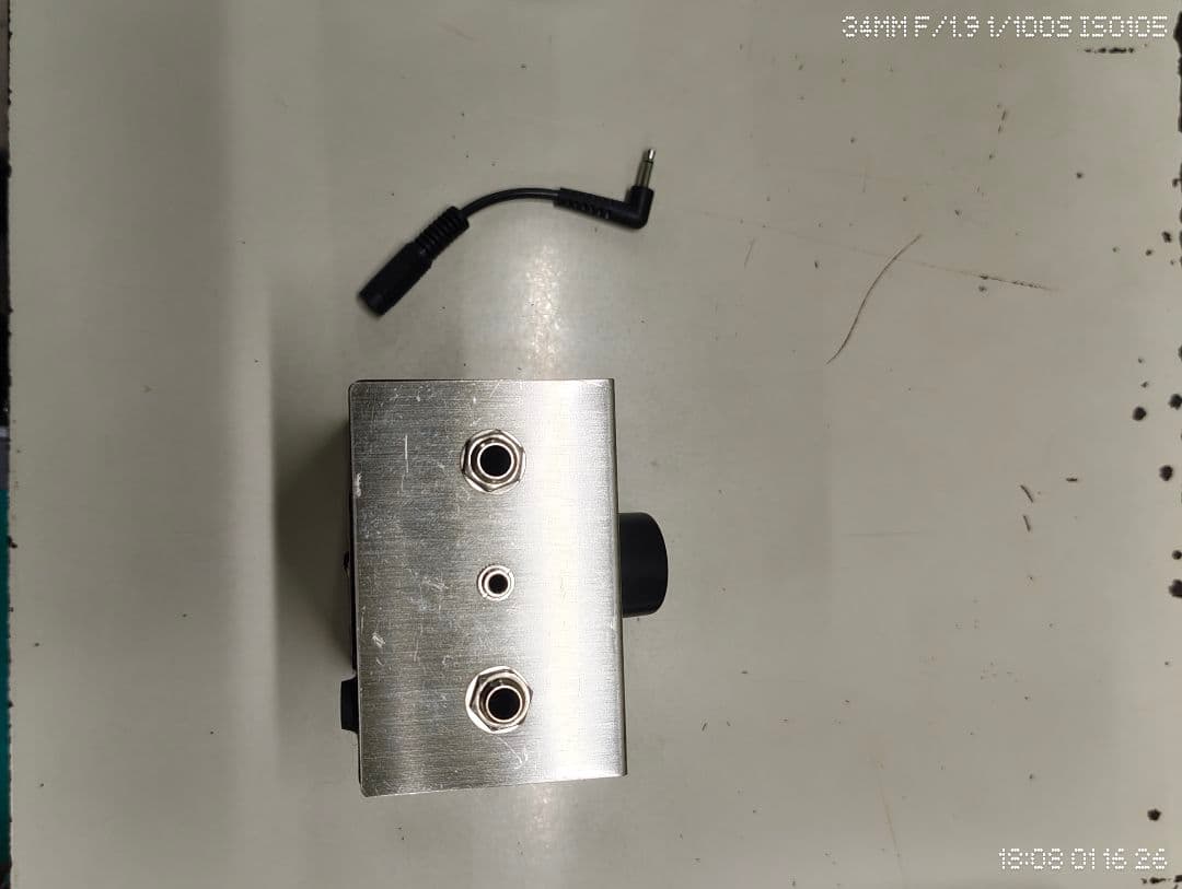 Electro-Harmonix Small Clone コーラス／変換プラグ付