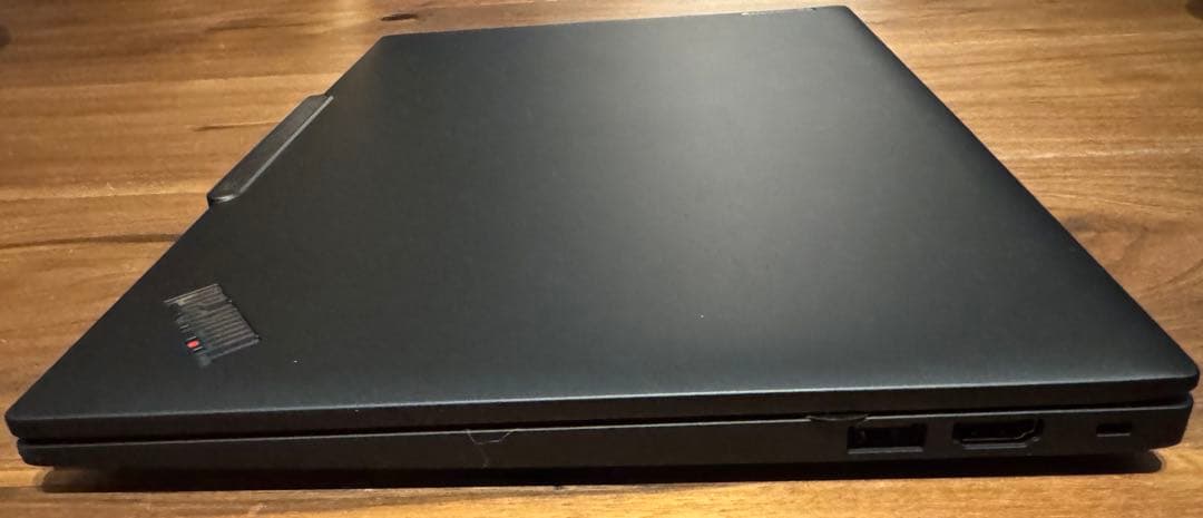 Lenovo Thinkpad X13 gen5 米沢製造モデルほぼ未使用