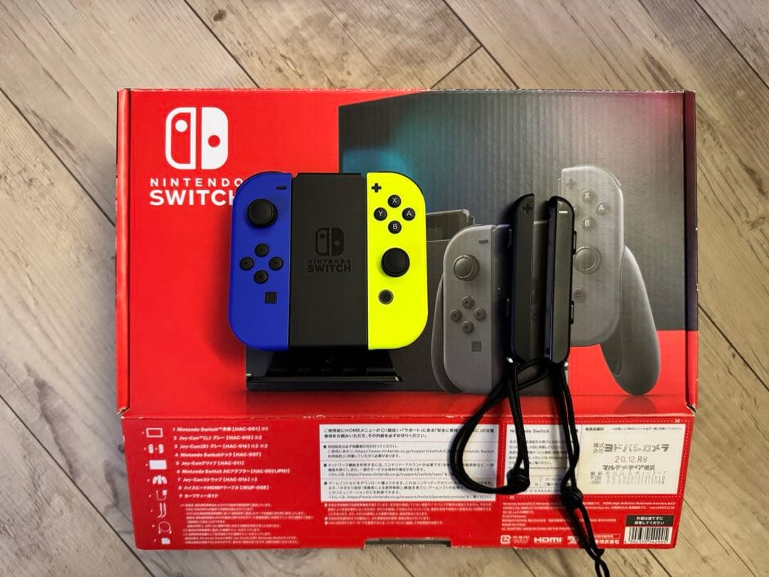 Switch 本体　更にジョイコン付き