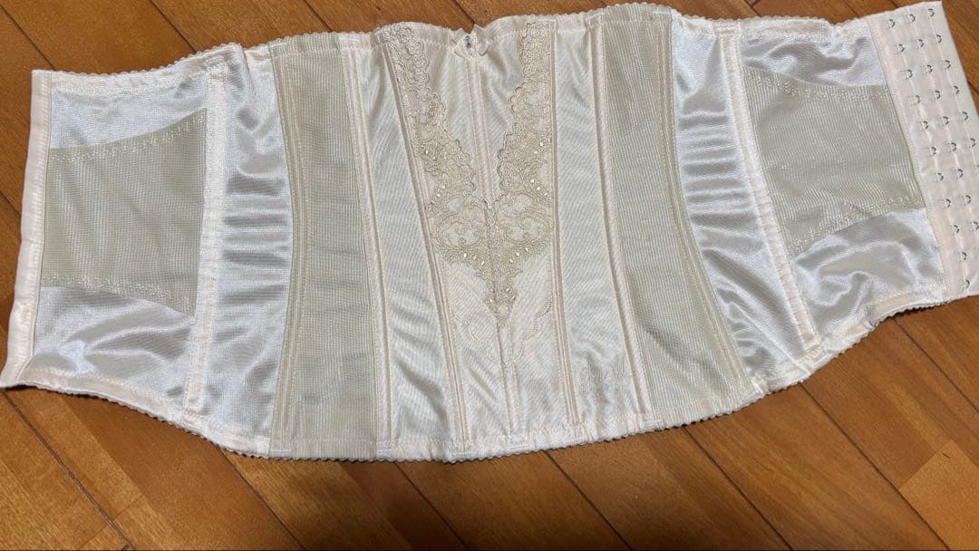 【最終値下げ】フォーシスアンドカンパニー　ブライダルインナーC70