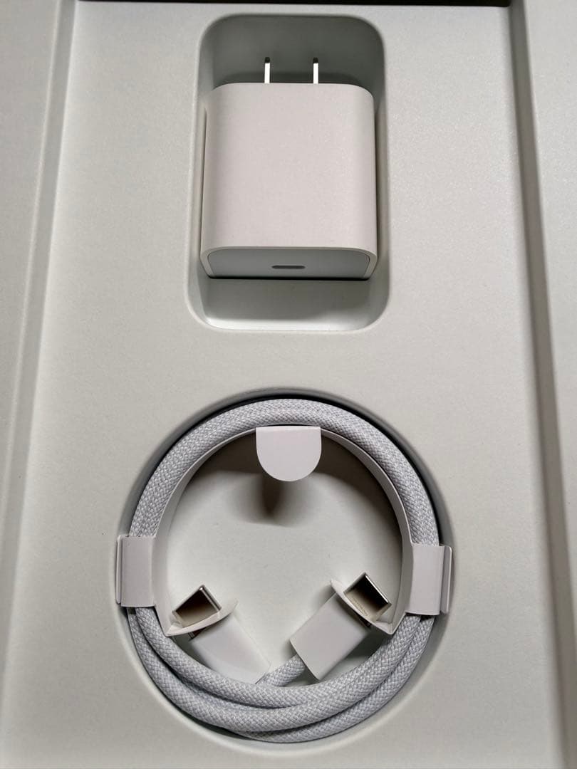 【にゃんらぶ】Apple iPad Air (第5世代)64g Wi-Fi