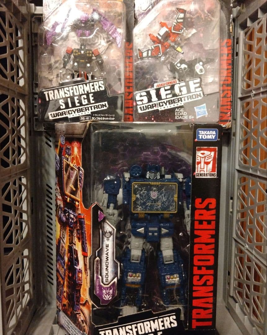 トランスフォーマー シージ サウンドウェーブ カセットロン