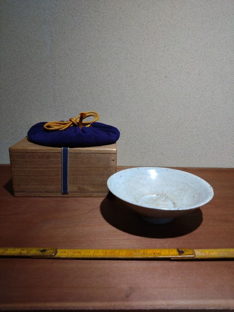 珠光青磁 平茶碗 米色青磁