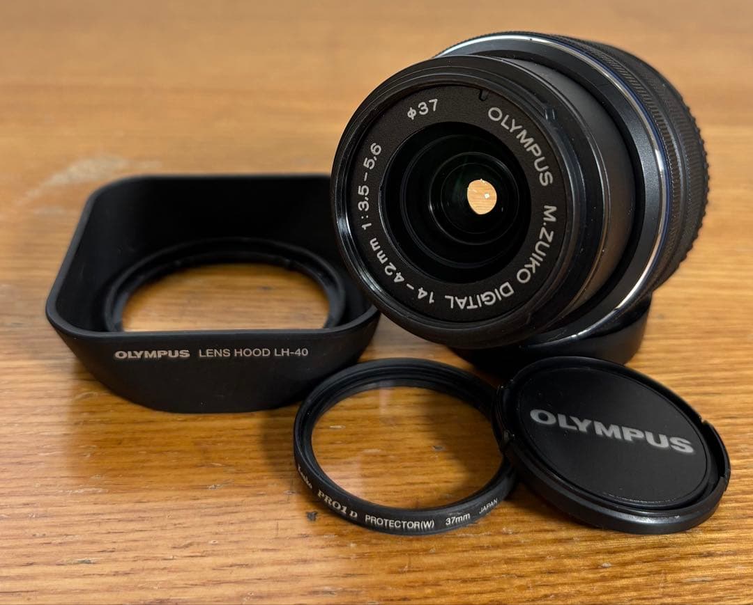オリンパス　M.Zuiko 14-42mm f3.5-5.6 II R レンズ