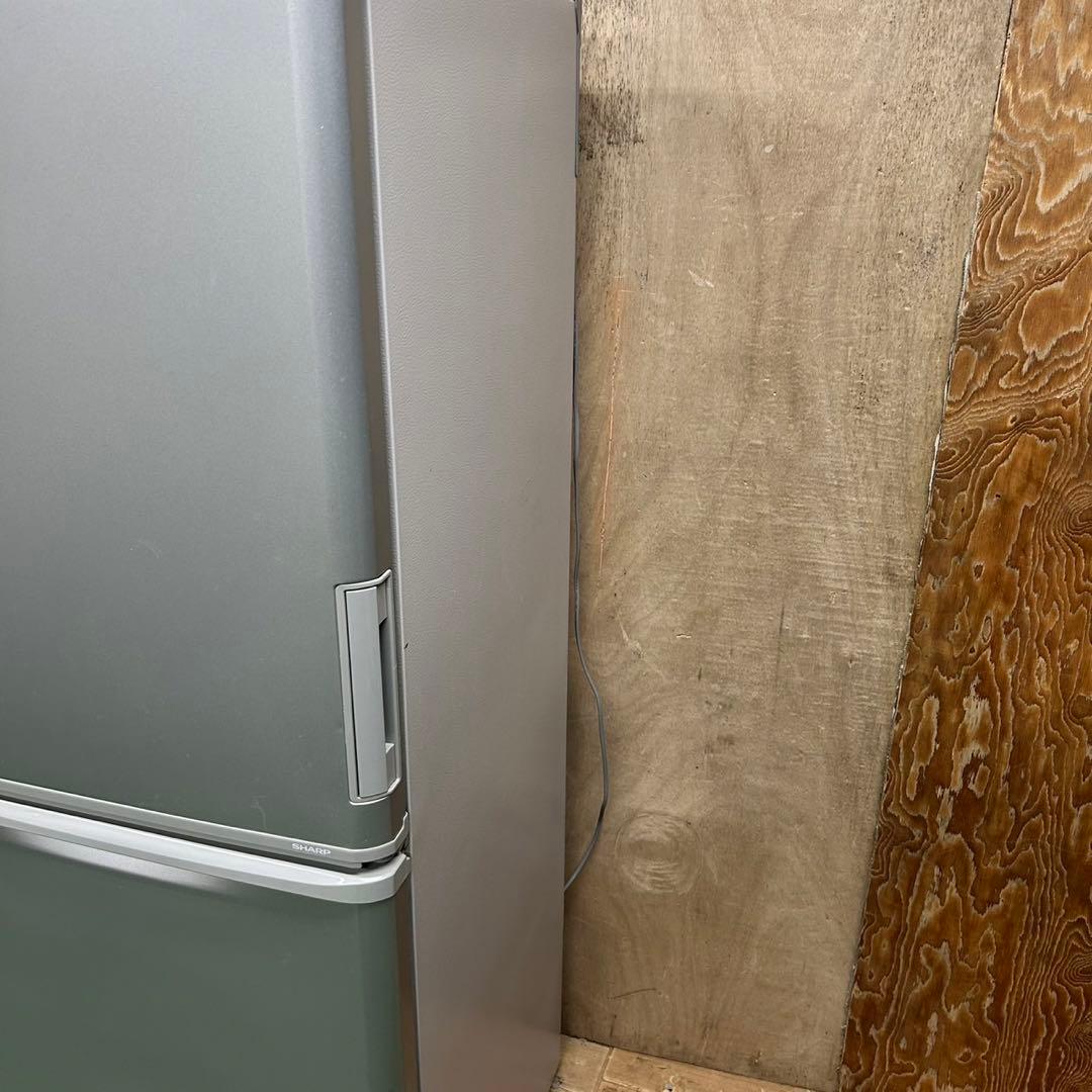 843 SHARP 冷蔵庫　容量300l〜400l 一人暮らし　同棲向け　小型