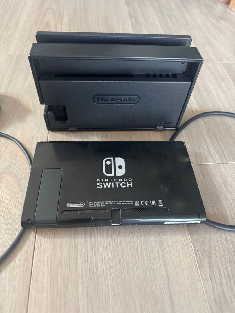 Nintendo Switch 本体等　ジョイコン無し