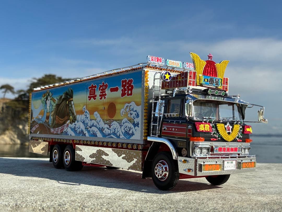 トラック野郎一番星男一匹桃次郎デコトラプラモデル