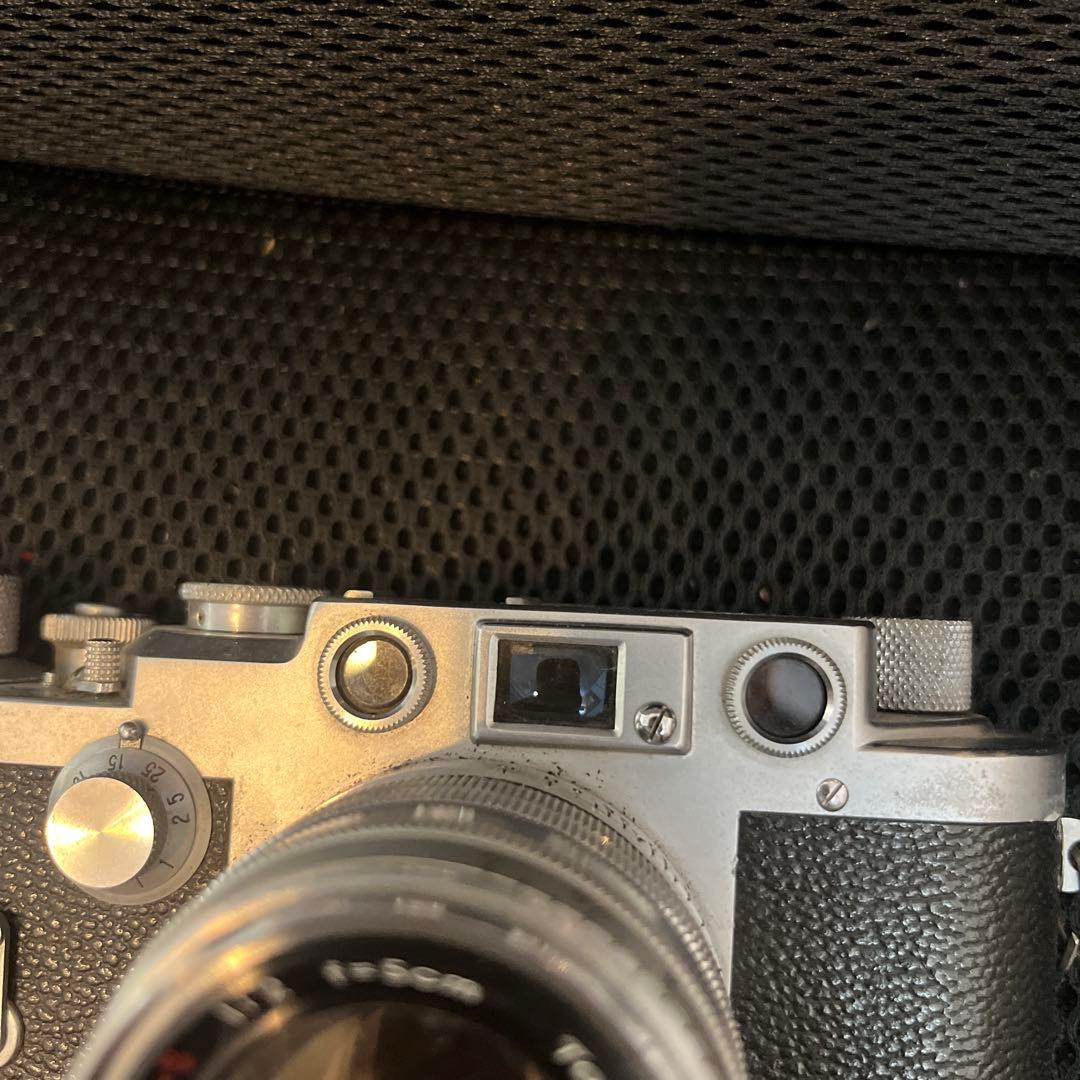 Leotax F レンジファインダーカメラ