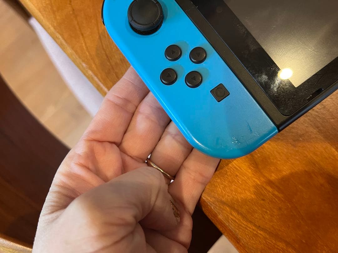 Nintendo Switch 本体 /青　赤/箱無し